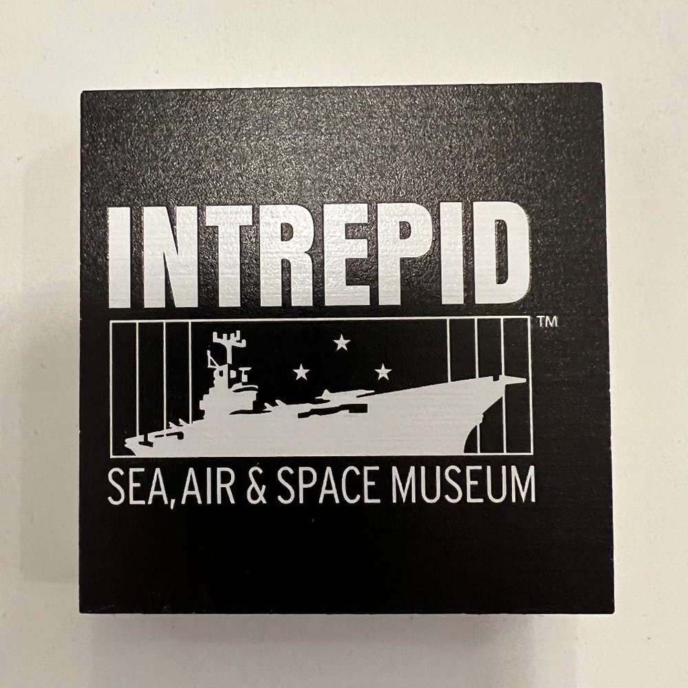 Magnets - Picture 5 of 6